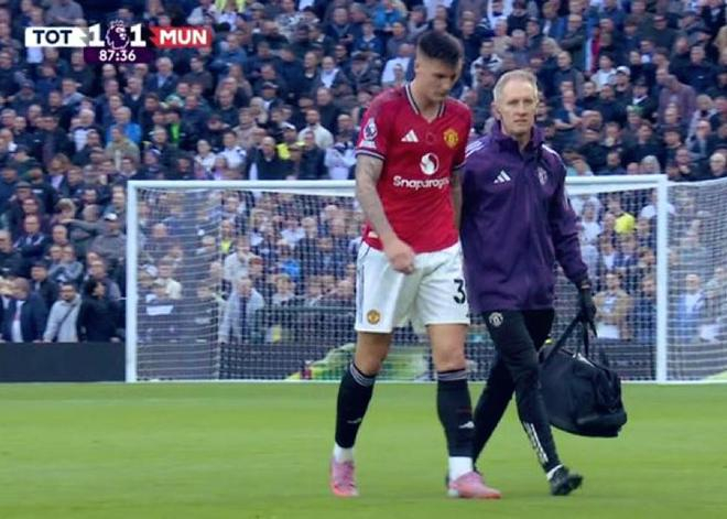 米兰体育登录入口-曼联伤情更新备战欧联关键时刻巴塞罗那刷新队史纪录，现场解说直呼：风云突变尼斯赛后再遭质疑的简单介绍